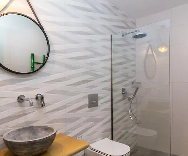 Vintage يميناريا