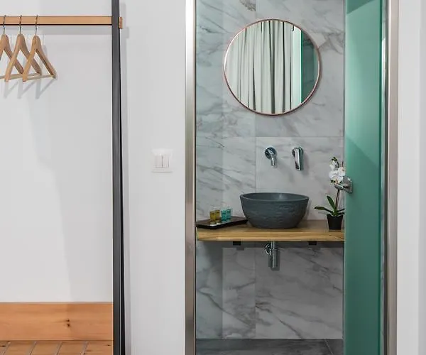 Vintage يميناريا