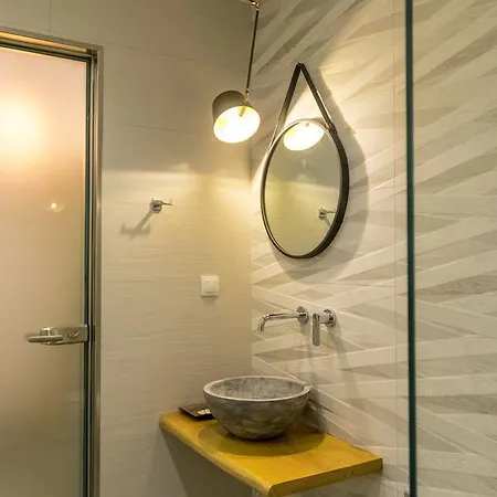 Vintage Apartment